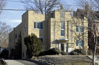 Building Photo - 2564 Erie