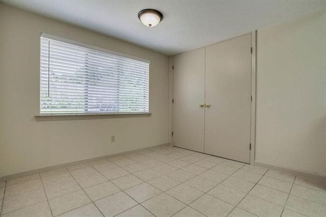Building Photo - 1723 Windchime Dr