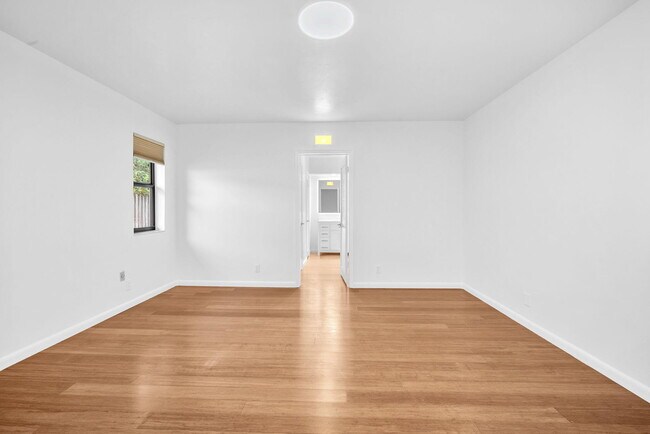 Building Photo - 3020 N 34th St
