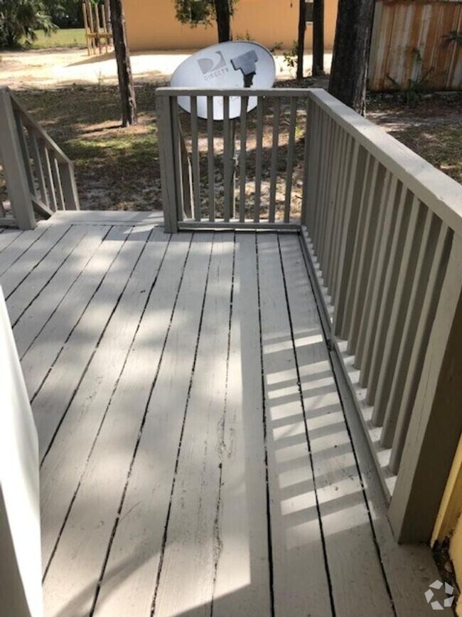 Building Photo - Renovated 2/1 1800s Home in Historic Downt...
