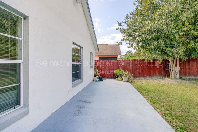 Building Photo - 9921 Dean Cove Ln