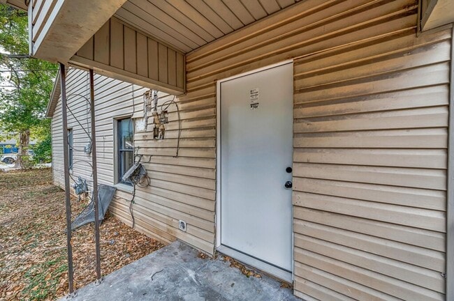 Building Photo - Well-maintained 2BD 1BA Home in Waco