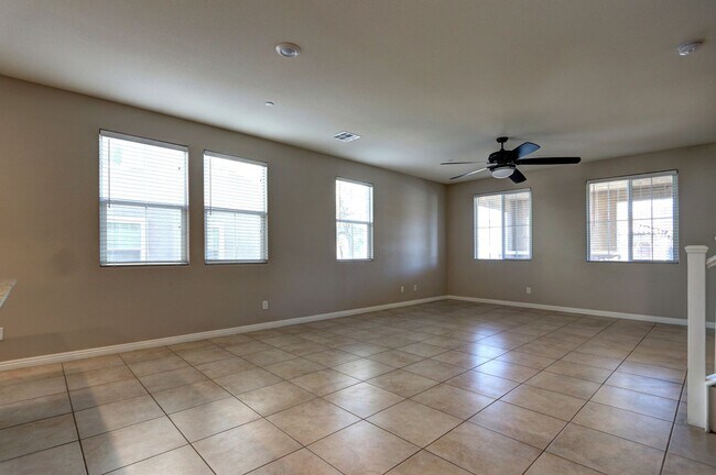 Building Photo - 2865 Tanager Hill St