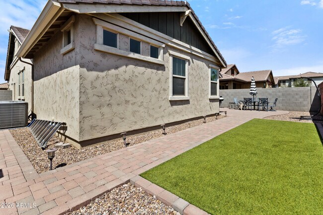 Building Photo - 3859 E Welton Ln