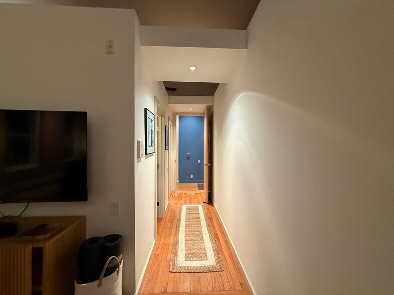 Building Photo - 93 Eddy St