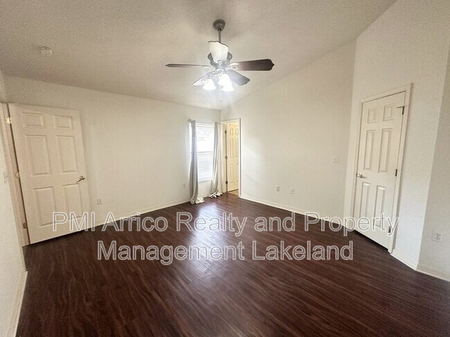 Building Photo - 8150 Oakhurst Blvd