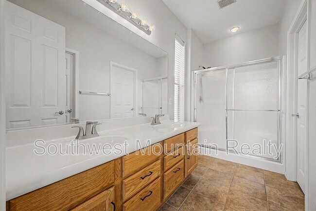 Building Photo - 4265 E Azalea Dr