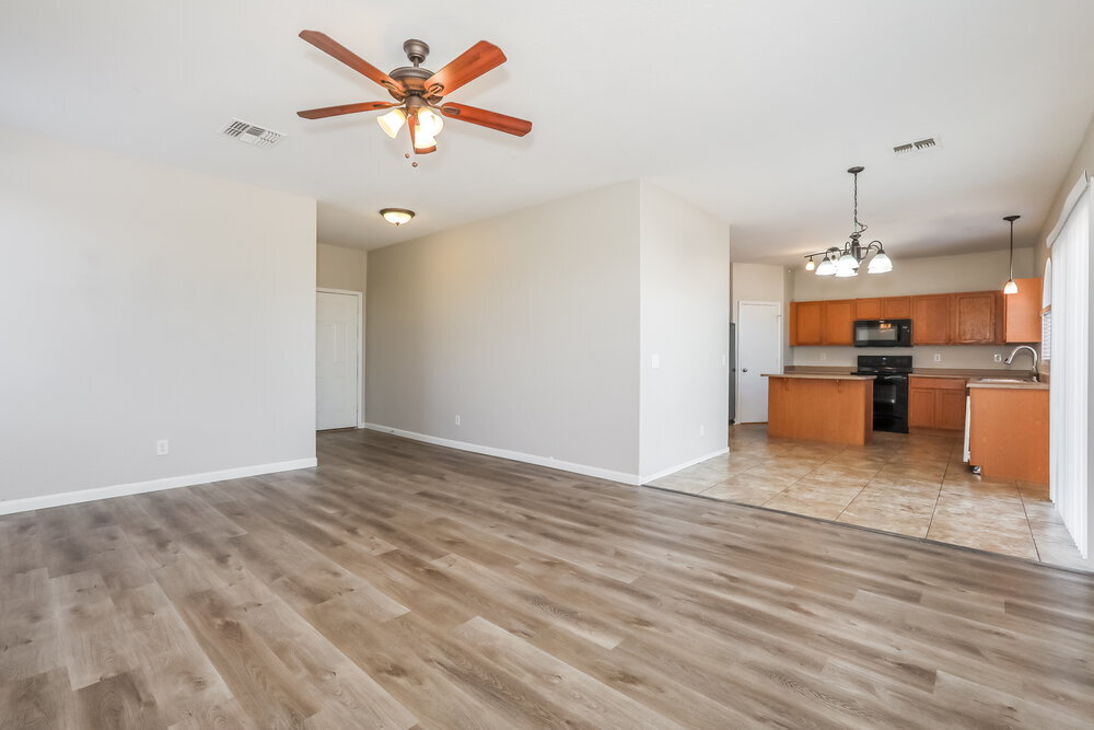 Building Photo - 4836 E Meadow Lark Way