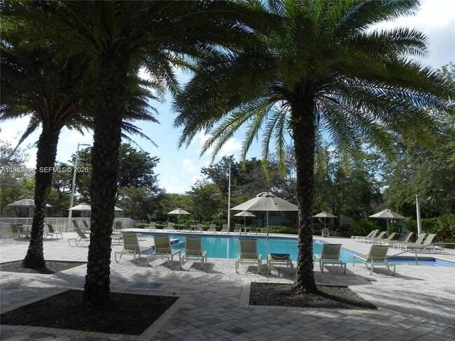 Building Photo - 10909 SW 113th Pl