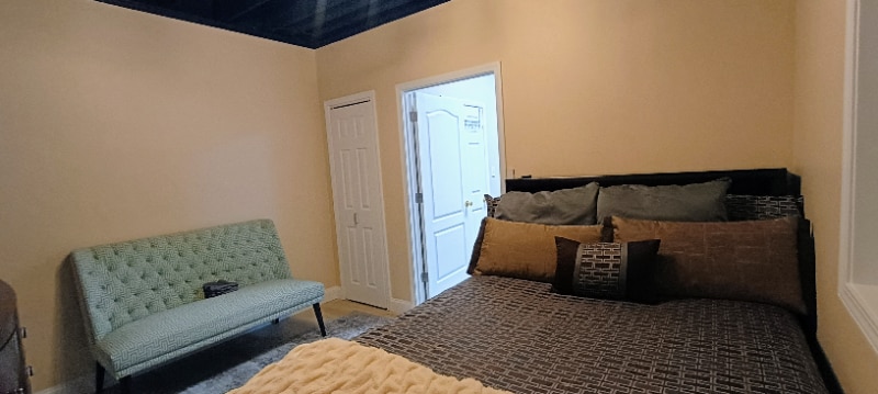 Building Photo - 906 Bitterfield Dr