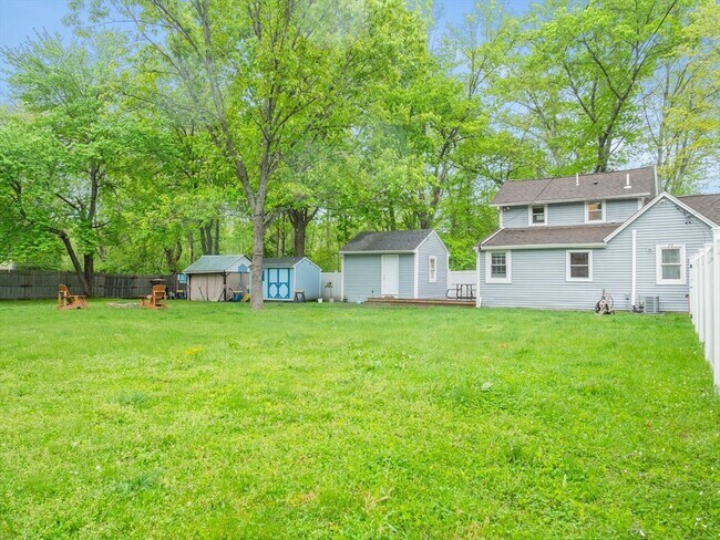 Building Photo - 36 Brackett Rd
