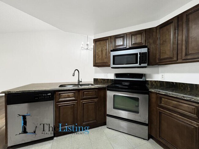 Building Photo - 1317 Coolridge Dr