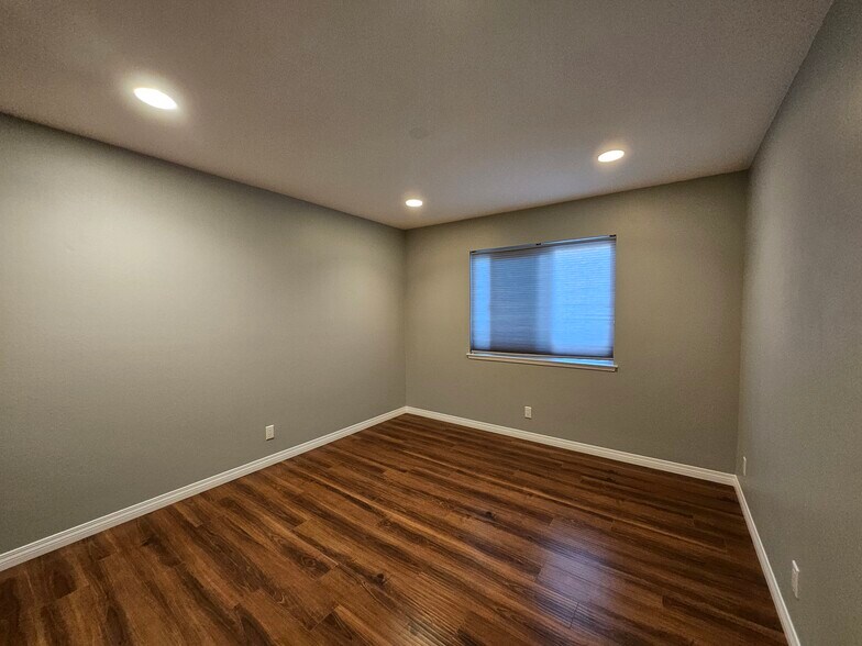 Bedroom 3 - 17631 Mapes Ave