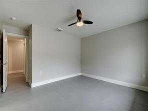 Building Photo - 11805 Alpheus Ave