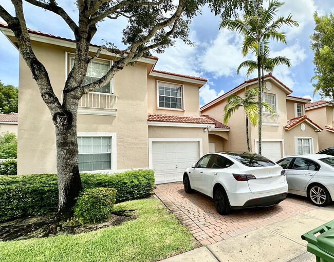 Building Photo - 639 NW 130th Way