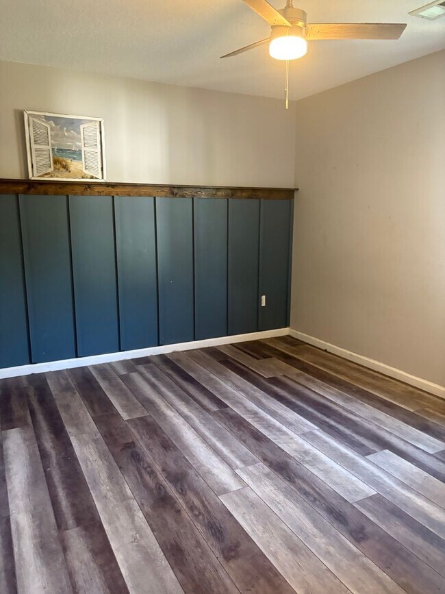 Building Photo - 2 Bedroom 1 Bath Home in Jarvisburg availa...
