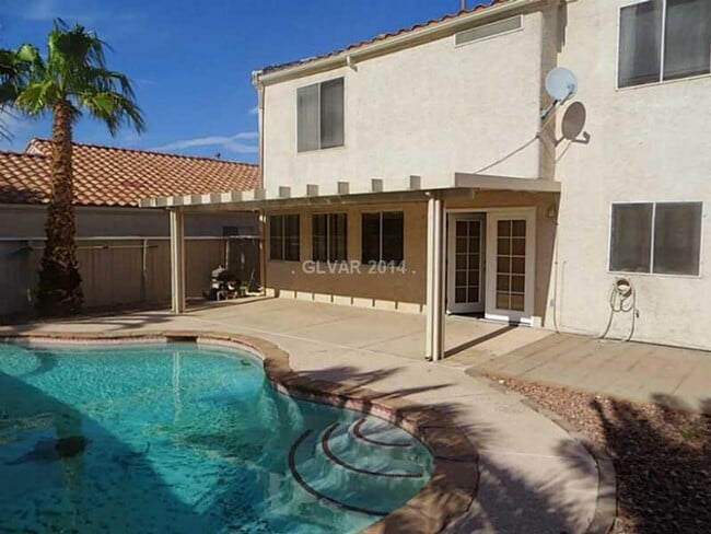 Building Photo - Swimming Pool Paradise in Silverado Ranch