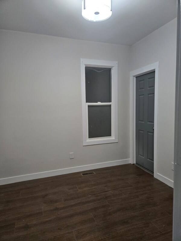 Building Photo - 1312 W Widenham St