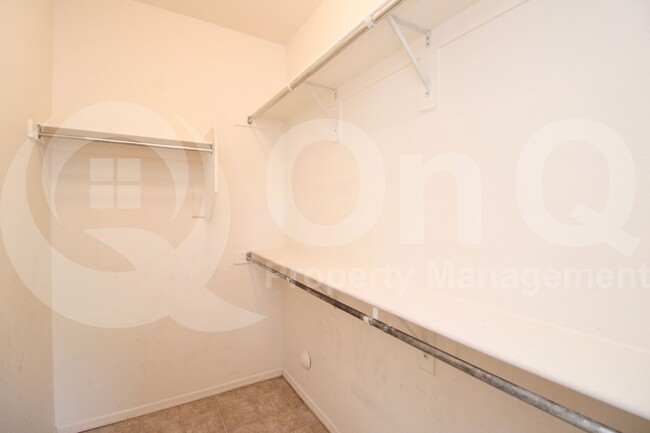 Building Photo - 14205 W Mauna Loa Ln