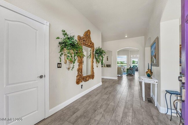 Building Photo - 7330 Island Queen Dr