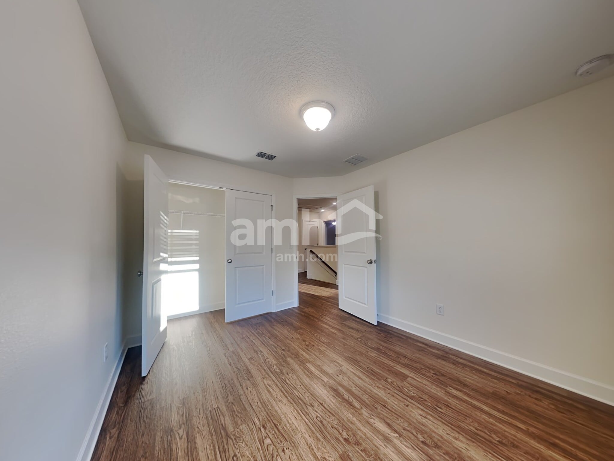 Building Photo - 3051 Creek Village Ln