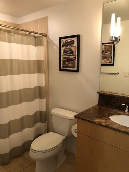 Building Photo - 101 Broad St