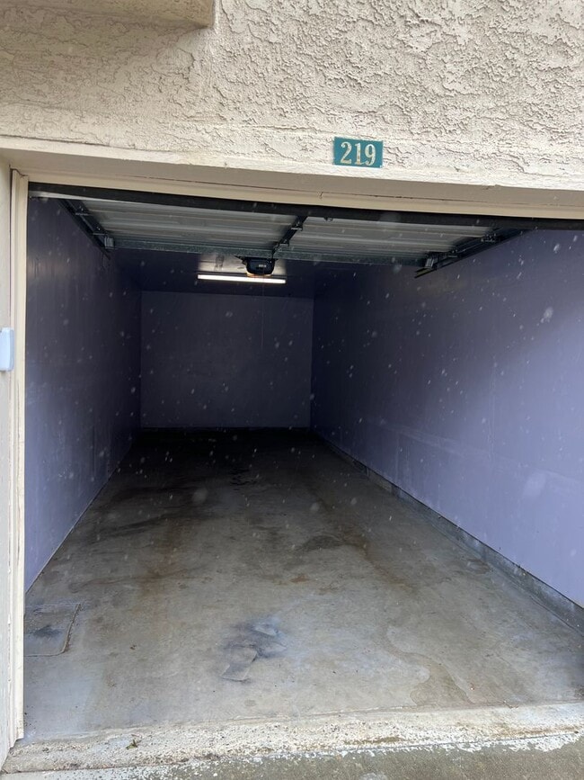 Building Photo - Magnificent 1 Bedroom Condo in Triana in Corona Ranch