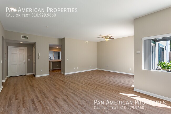 Building Photo - 246 W Stocker St