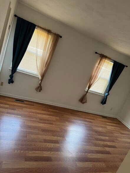Master bedroom - 3251 Manor Glenn Ct