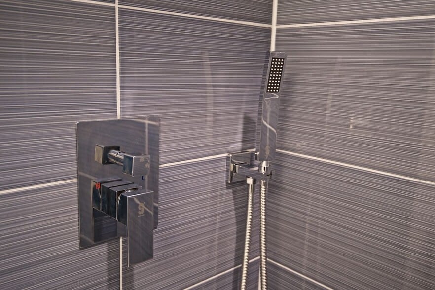 Master bathroom shower, detail - 1250 Park Ave W