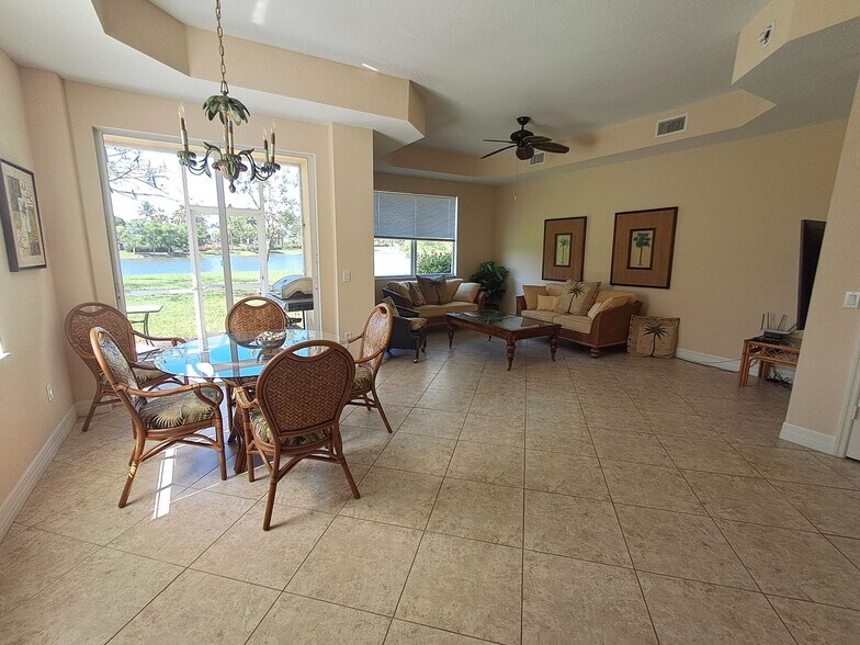 Building Photo - 16228 Via Solera Cir