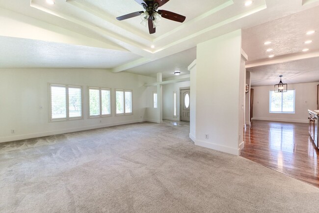 Building Photo - Escape to the Country – Beautiful 3 Bed, 2...