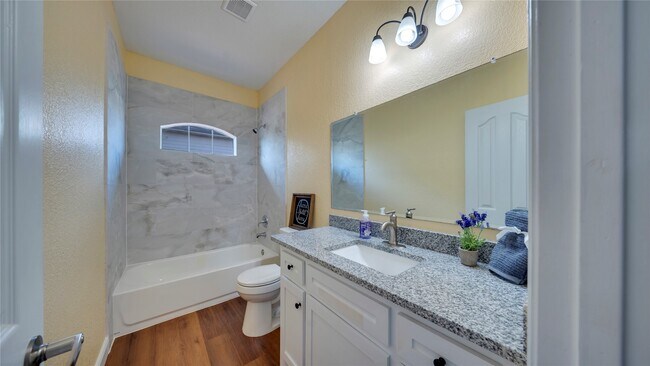 Building Photo - 8214 Peekskill Ln