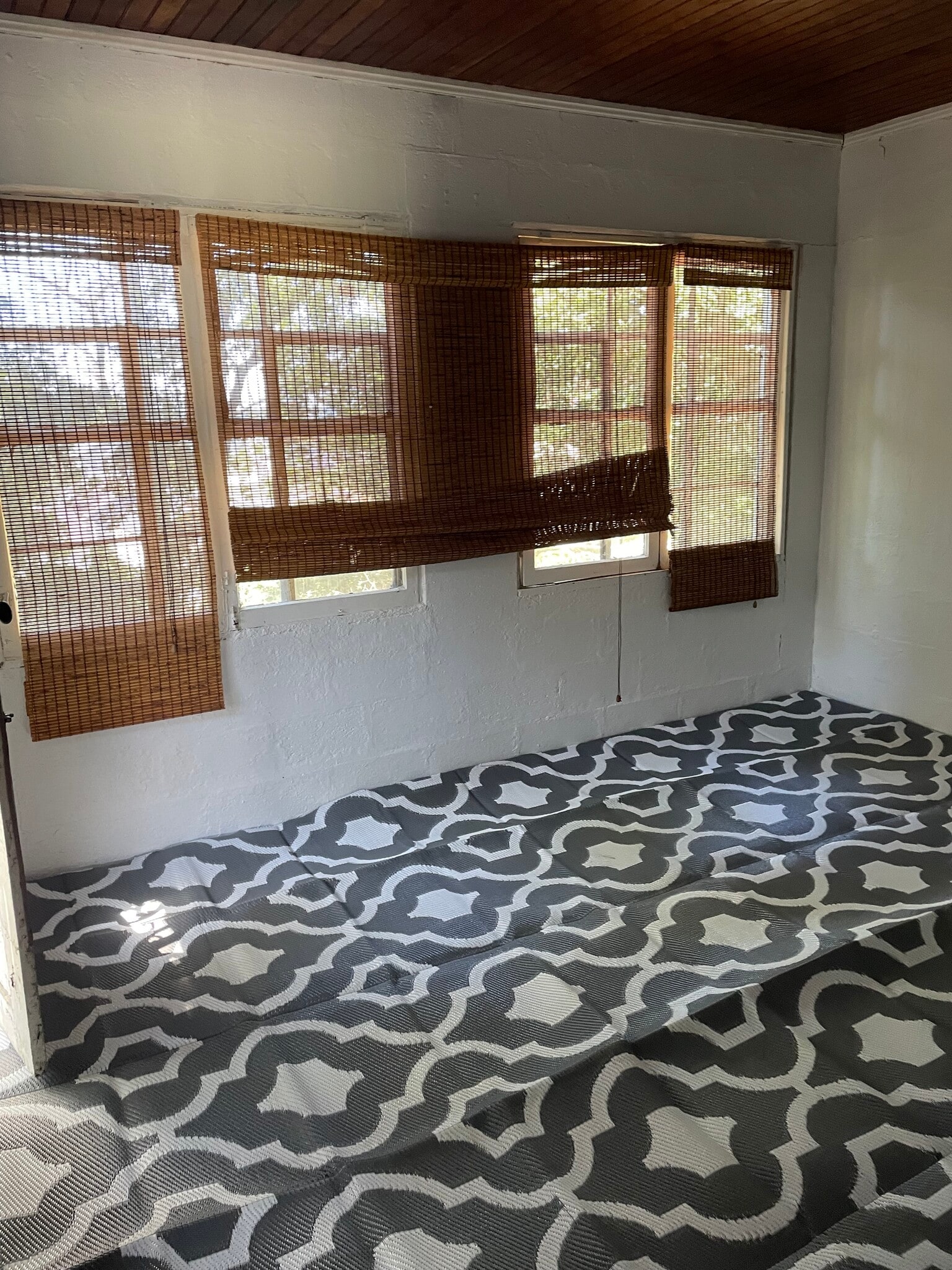 Enclosed back porch - 35949 Hiawatha Blvd