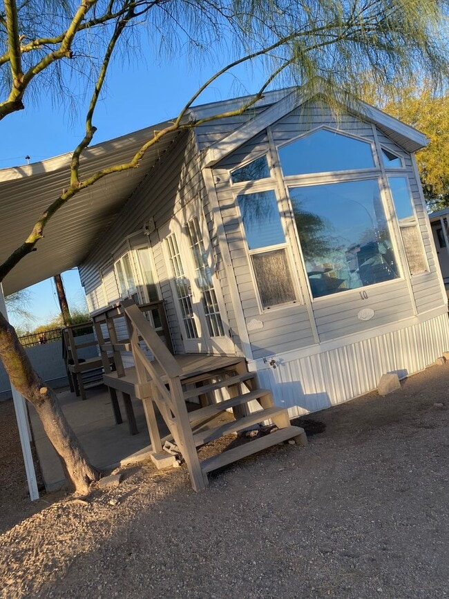 Building Photo - 522 W Rillito St