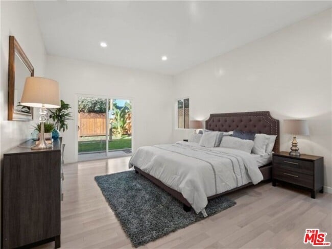 Building Photo - 17601 Rhoda St