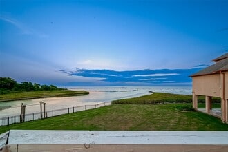 Building Photo - 510 Surf Oaks Dr