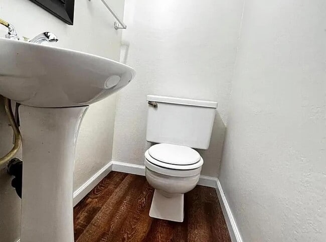 Building Photo - 4875 N Backer Ave