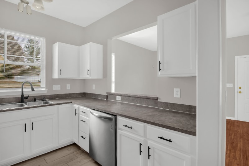 Building Photo - 4204 Spring Oak Dr