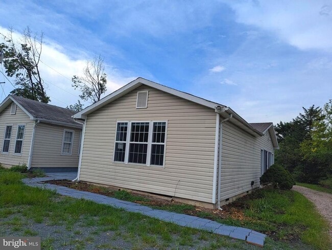 Building Photo - 8608 Linton Hall Rd