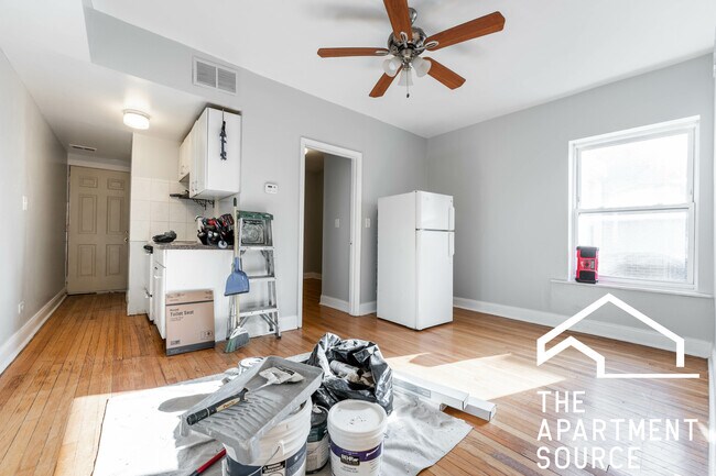 Building Photo - 4837 N Kimball Ave