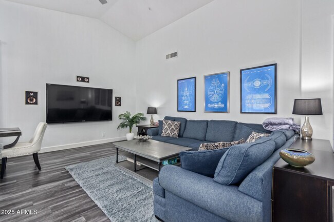 Building Photo - 10230 E Cochise Dr
