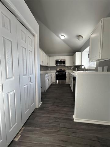 Building Photo - 206 N Alder Dr