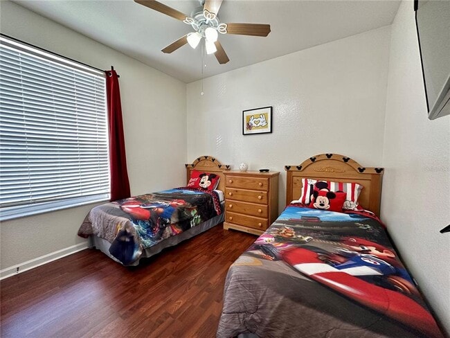 Building Photo - 2300 Silver Palm Dr