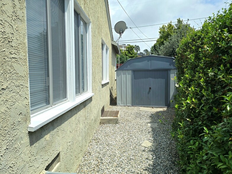 24-Storage shed - 10742 Galvin St