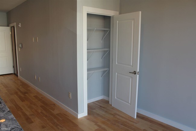 Building Photo - 2 br, 2 bath Condo - 708 N 19th St #2 Unit #2