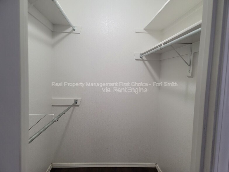 Building Photo - 2006 Ingalls Ln