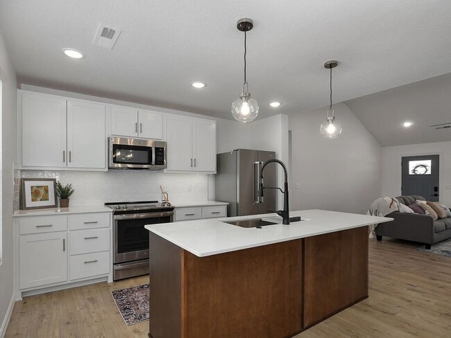 Building Photo - What a beautiful 3-bedroom, 2-bathroom hom...