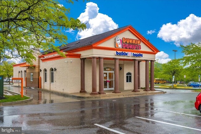 Building Photo - 13205 Cloppers Mill Dr