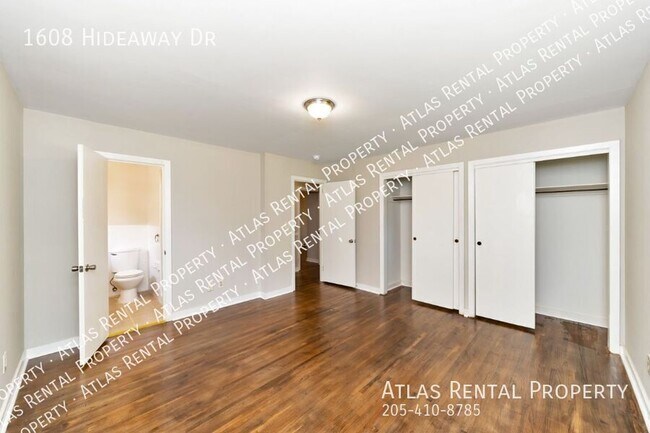 Building Photo - 1608 Hideaway Dr